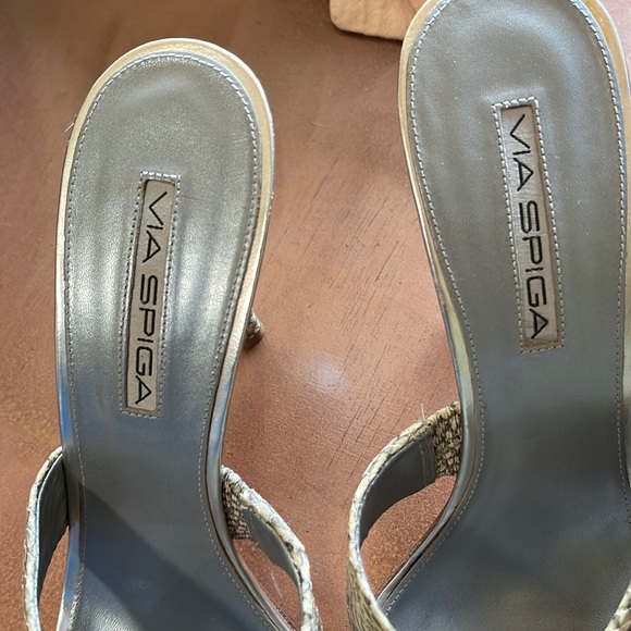 Via Spiga bare back sandal. 9.5  Snakeskin print. - Picture 5 of 6